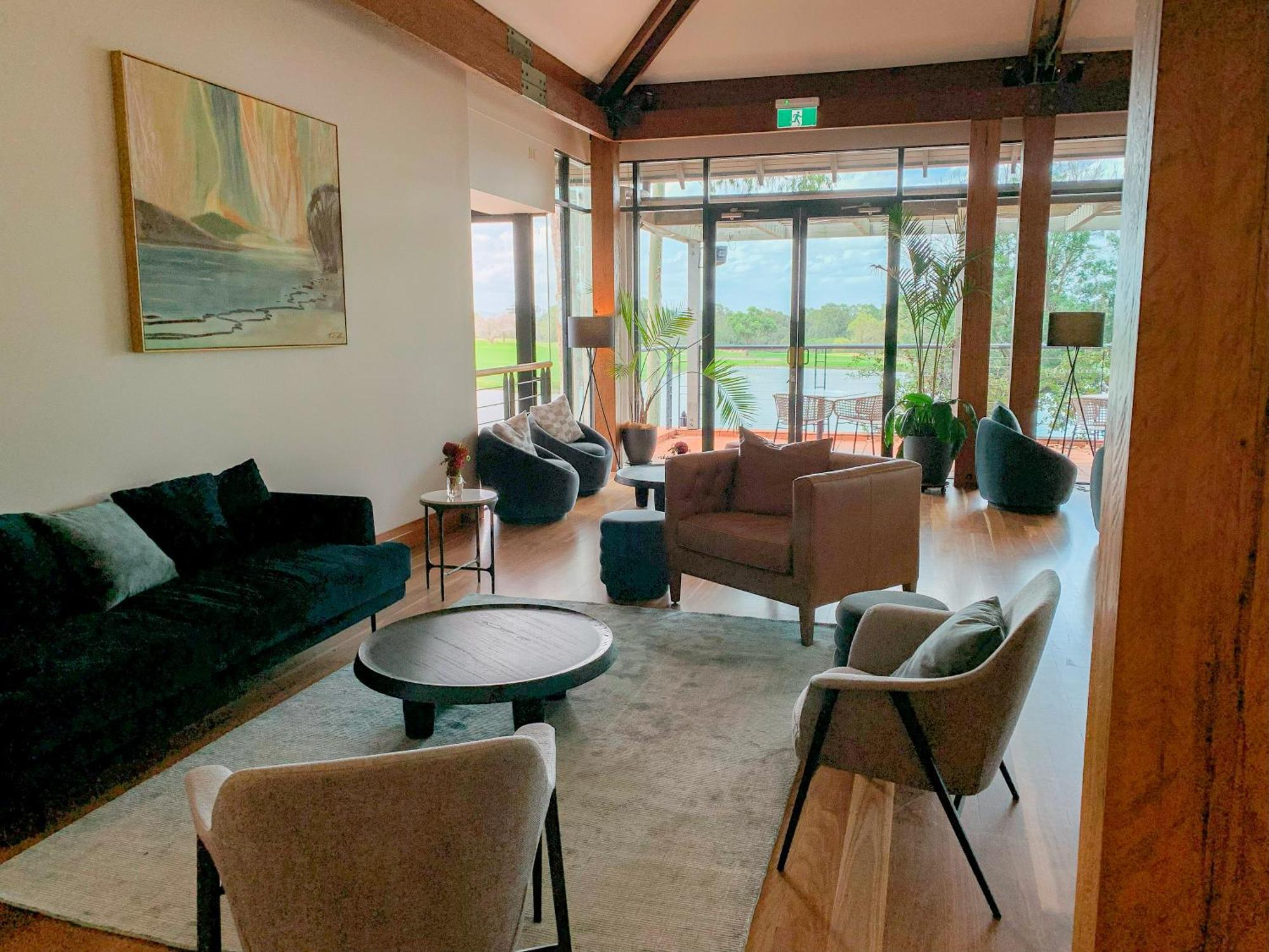 Villa Provincial - 2 Bedrooms Both With Ensuites -Situated In Cypress Lakes Resort โพโคลบิน ภายนอก รูปภาพ